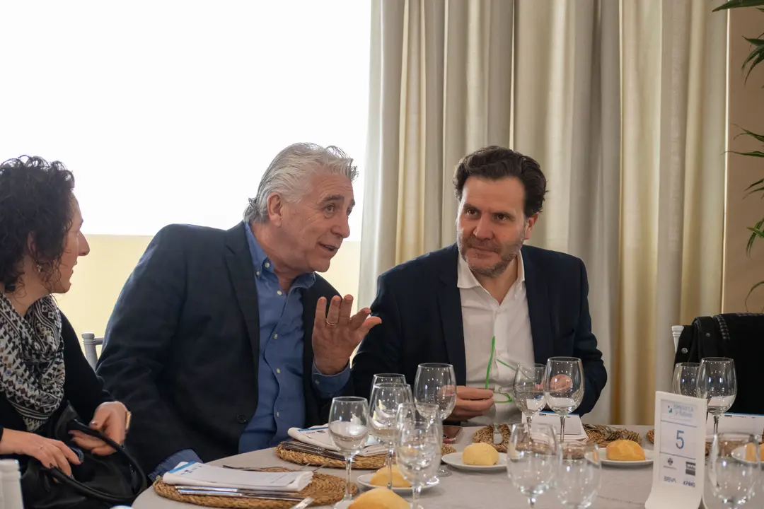 El presidente de la asociaci&oacute;n de comerciantes de Inca, Pep Nicolau con el regidor de comercio local, Miguel Angel Cort&eacute;s.