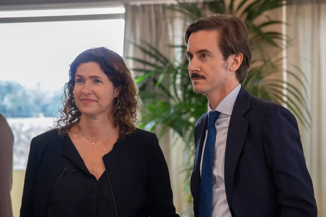 Laura Marqu&eacute;s e Ignacio del Rio de la consultora KPMG.