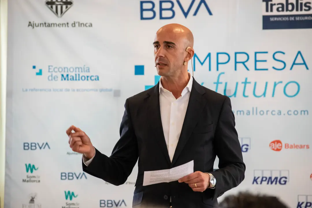 Martin Intrioglio, director de banca de empresas de BBVA durante su inervenci&oacute;n.