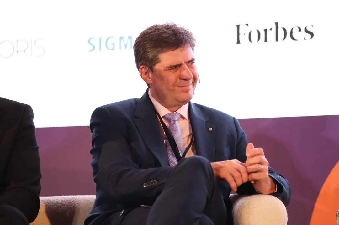 FORBES SUMMIT 25 NOV 1
