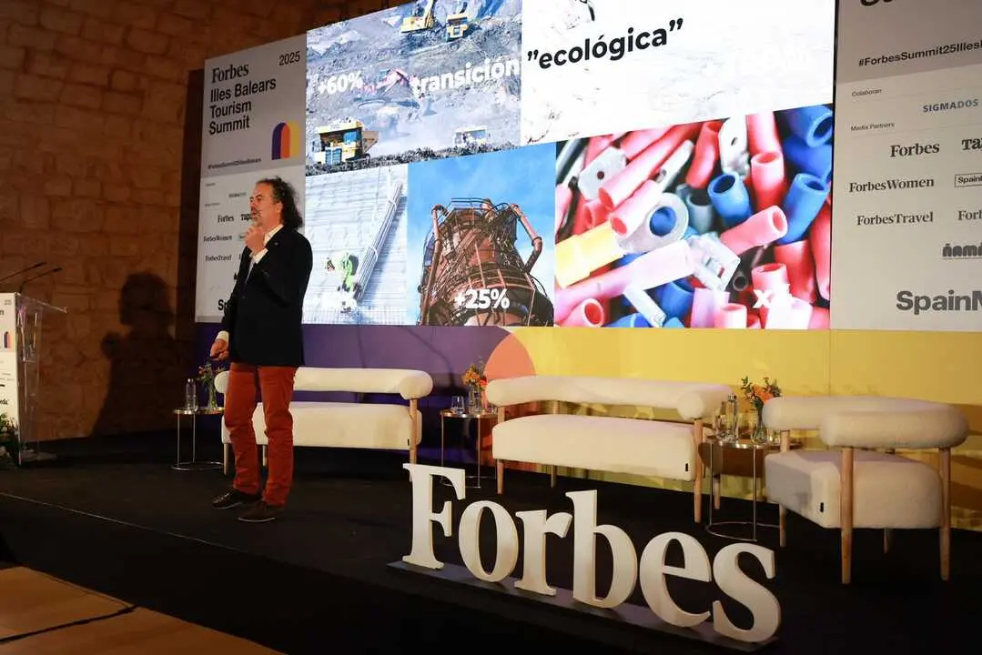 FORBES SUMMIT 25 NOV 37