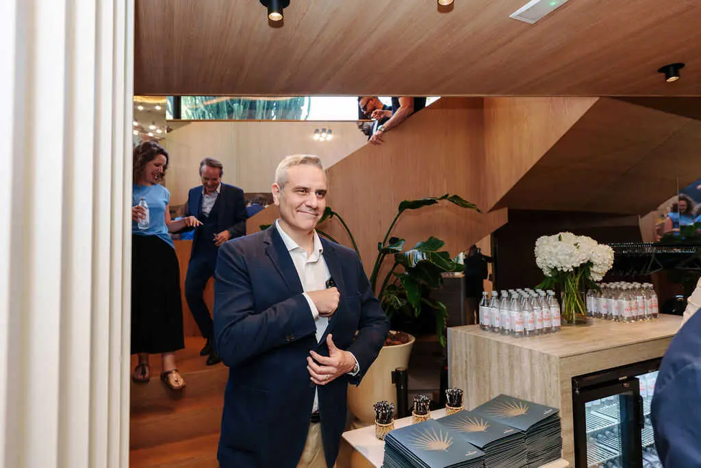 A7402511
