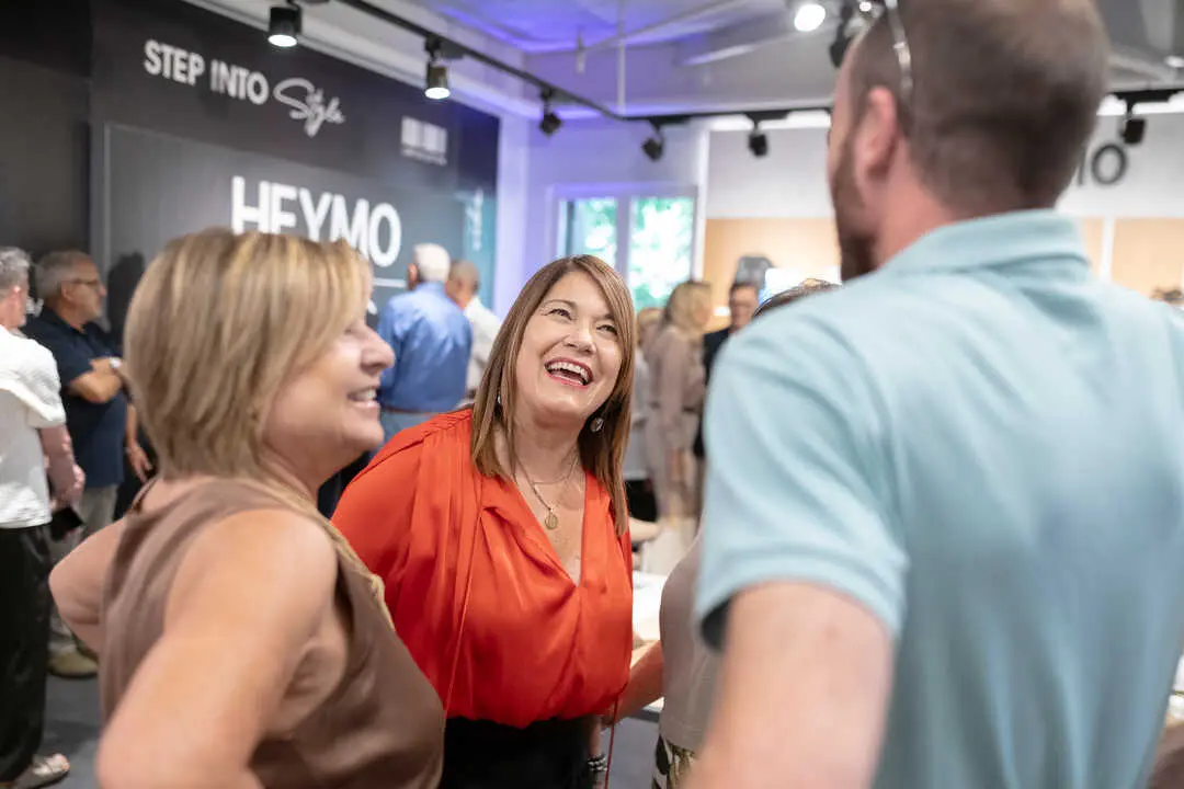 _HEY4102
