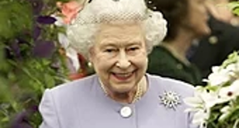 <p> Elizabeth_II_at_a_flower_show.jpg </p>