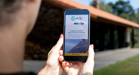 <p> Gracias a este acuerdo, CaixaBank y EDP aspiran a la puesta en marcha hasta 2025 de 100.000 instalaciones fotovoltaicas de autoconsumo. </p>