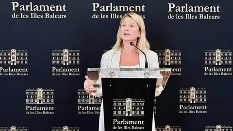Nuria Riera es la portavoz adjunta del PP en el Parlament.