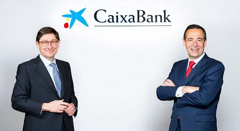 <p> El hasta anora presidente de CaixaBank, Jos&eacute; Ignacio Goirigolzarri, y el CEO de CaixaBank, Gonzalo Gort&aacute;zar. </p>
