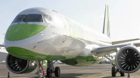Uno de los aviones con los que Binter cubre la ruta entre Baleares y Canarias.