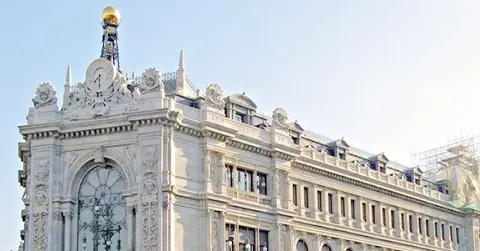  Seg&uacute;n la informaci&oacute;n avanzada este viernes por el Banco de Espa&ntilde;a, la deuda p&uacute;blica se increment&oacute; en 75.267 millones a lo largo de 2022. (Archivo) 