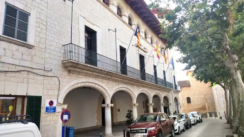 Imagen del Ayuntamiento de Alar&oacute;