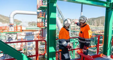  Repsol pondr&aacute; en marcha a finales de este a&ntilde;o la primera planta de biocombustibles avanzados de Espa&ntilde;a, en Cartagena, que producir&aacute; 250.000 toneladas de combustibles renovables a partir de residuos. 