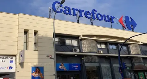  3714_carrefour-abre-su-primer-hipermercado-en-melilla-200821-1 