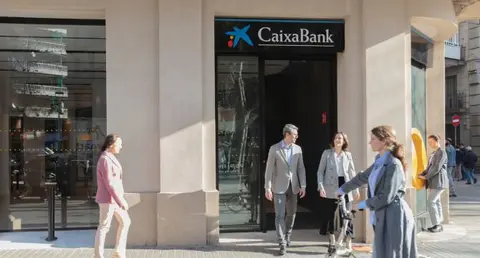  CaixaBank tiene como objetivo movilizar 64.000 millones de euros en finanzas sostenibles, a trav&eacute;s del impulso de varias iniciativas centradas en la oferta de productos, el asesoramiento ESG, la concienciaci&oacute;n y la formaci&oacute;n. 