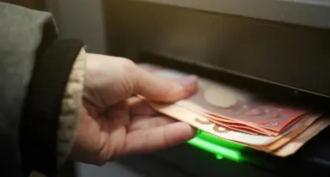  Correos cuenta con m&aacute;s de 2.389 oficinas rurales en toda Espa&ntilde;a. 