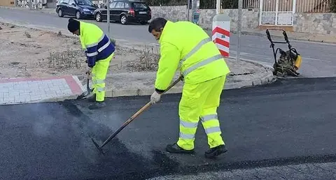  Por sexos, el paro entre las mujeres entre noviembre y diciembre permaneci&oacute; estable en el 6,8% en la eurozona y en el 6,2% en la Uni&oacute;n Europea. (Archivo) 