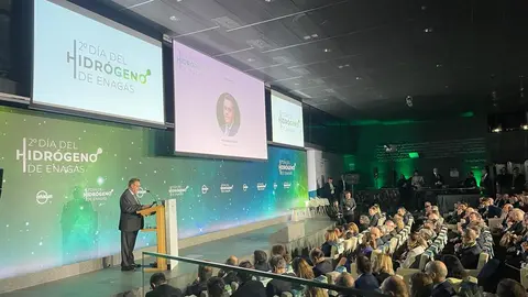  Antonio Llard&eacute;n, presidente de Enag&aacute;s, da la bienvenida al 2&ordm; D&iacute;a del Hidr&oacute;geno. 