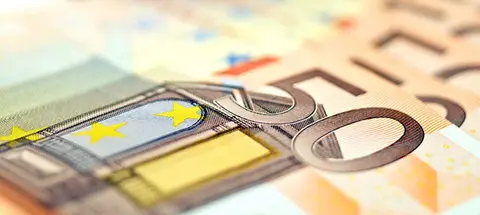  Imagen de dinero. (Archivo) 