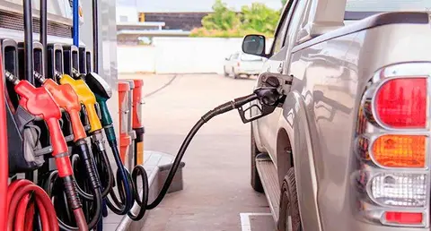  Esta evoluci&oacute;n refleja el descenso de los precios de los carburantes, y tambi&eacute;n, aunque en menor medida, la ca&iacute;da de alimentaci&oacute;n y electricidad. (Archivo) 