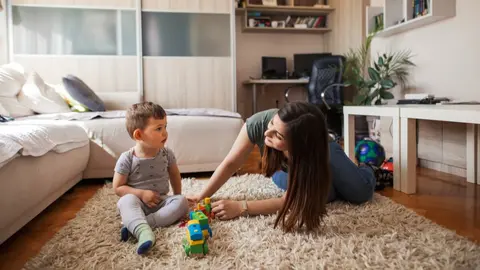 FAMILIA