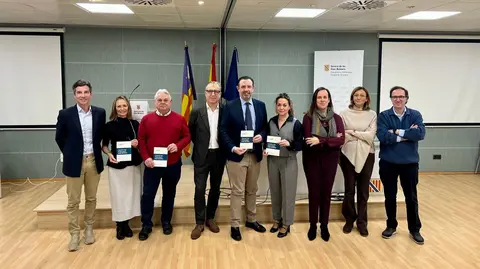 Presentaci&oacute;n del programa de relevo en negocios