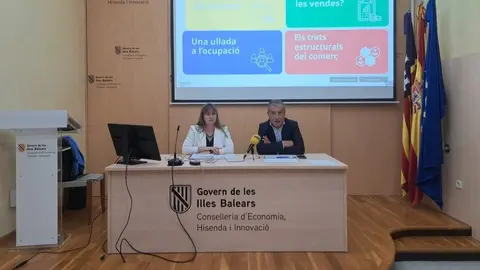 Intervenci&oacute;n de la directora general de Econom&iacute;a y Estad&iacute;stica, Catalina Barcel&oacute;, y el director general de Empresa, Aut&oacute;nomos y Comercio, Jos&eacute; Antonio Cald&eacute;s. (Caib)