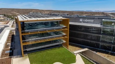 Instalaciones de la compa&ntilde;&iacute;a bancaria. (Cajamar)