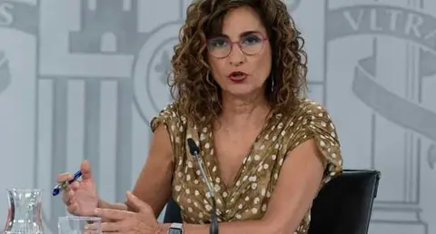  Imagen de archivo de la ministra de Hacienda, Mar&iacute;a Jes&uacute;s Montero, explicando los acuerdos adoptados en el Consejo de Ministros. (Gobierno de Espa&ntilde;a) 