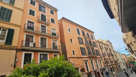 Bloque de viviendas. (Archivo)