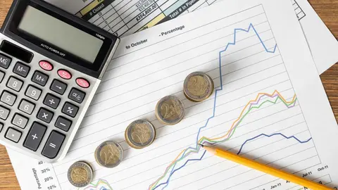  Imagen ilustrativa de las previsiones econ&oacute;micas. (Freepik) 