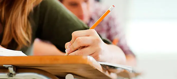 La tasa de Abandono Temprano de la Educaci&oacute;n y la Formaci&oacute;n en Espa&ntilde;a es la m&aacute;s alta de la Uni&oacute;n Europea, solo detr&aacute;s de Ruman&iacute;a. (Archivo)