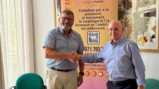 Imagen de la firma del convenio. (Asima)