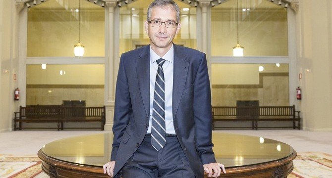 <p> El gobernador del Banco de España, Pablo Hernández de Cos. (Archivo) </p>
