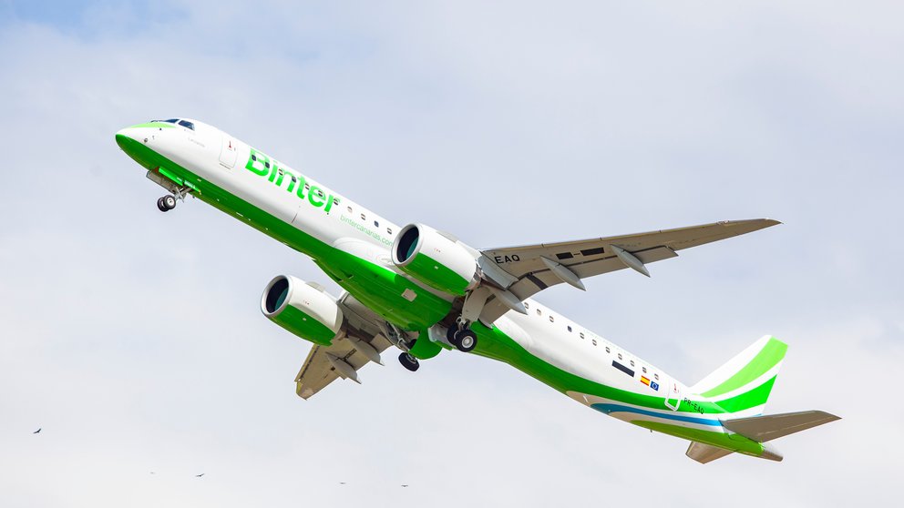 Uno de los modelos Embraer que cubren la ruta entre Mallorca y Canarias.