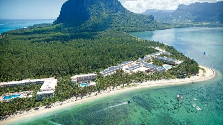 Imagen aérea de los nuevos hoteles de Riu en Mauricio.