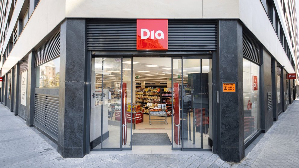  Al cierre de marzo, Dia cuenta en España con una red de 2.311 tiendas, de las cuales el 87% opera bajo el nuevo modelo. 