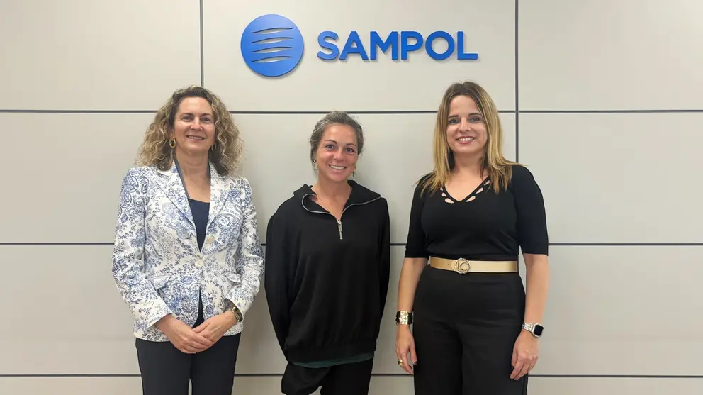 &Uacute;rsula Pueyo, Carmen Sampol ,CEO Grupo SAMPOL y Yolanda Rodr&iacute;guez, Responsable de Sistemas de Gesti&oacute;n, en la sede de Sampol.