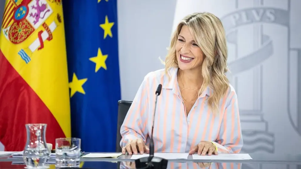  La vicepresidenta, Yolanda D&iacute;az, interviene en la rueda de prensa posterior al Consejo de Ministros. 
