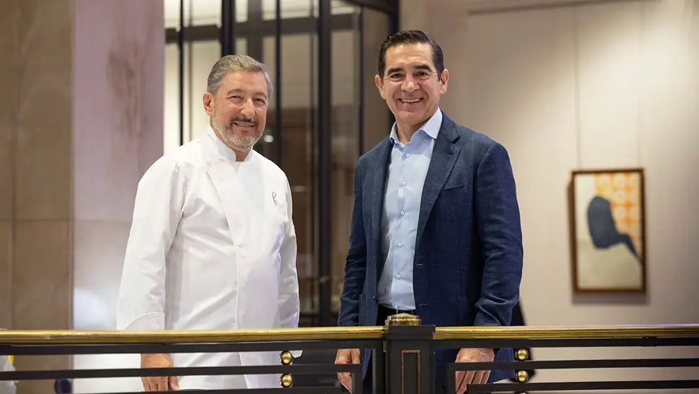 Carlos Torres Vila, presidente de BBVA, y Joan Roca, chef y copropietario de&nbsp;El Celler de Can Roca.