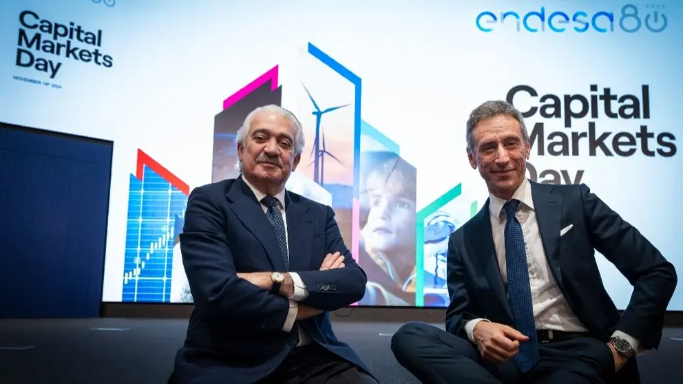 Jos&eacute; Bogas, consejero delegado de Endesa (izq) y Marco Palermo, director general econ&oacute;mico-financiero.