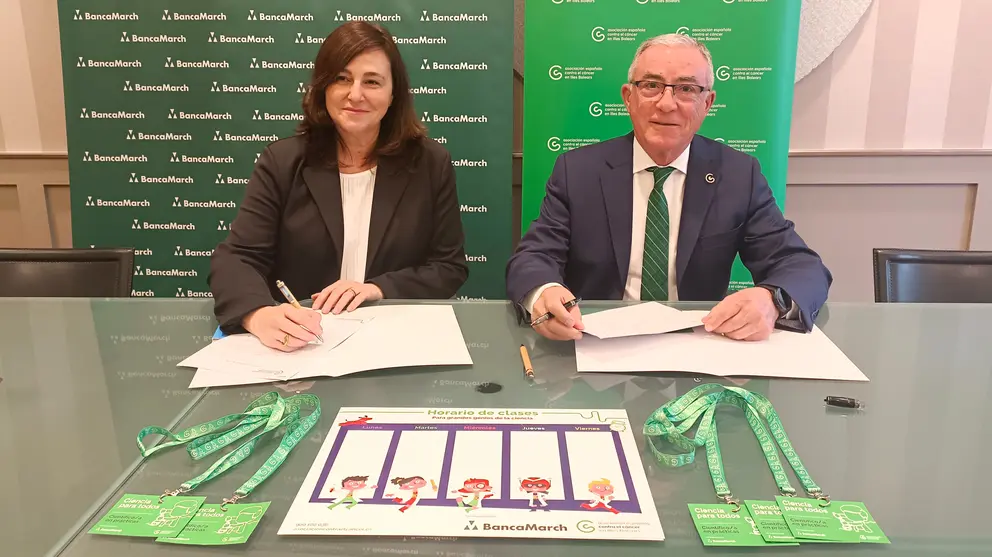 Firma convenio Banca March - AECC