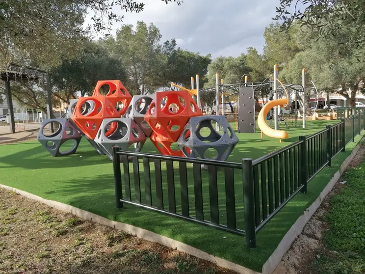 Llucmajor mejora sus parques infantiles con una inversi&oacute;n de 110.000 euros