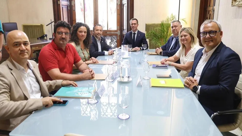 El president Galm&eacute;s ha presentado el borrador de la nueva ley a todos los grupos del Consell de Mallorca.