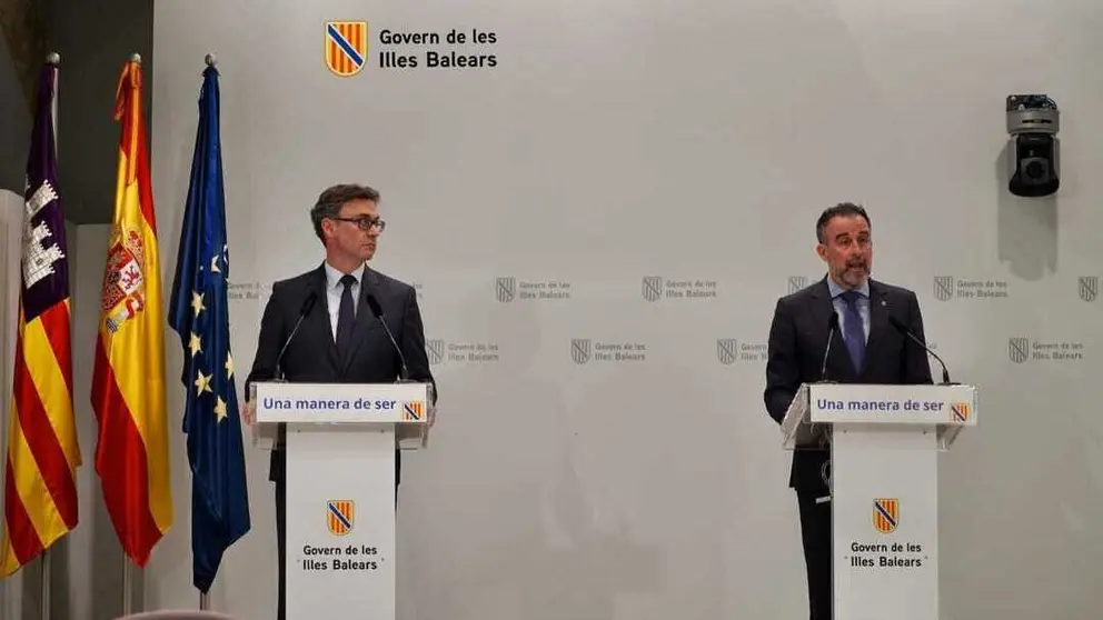 El vicepresident Antoni Costa i el conseller Jos&eacute; Lu&iacute;s Mateo