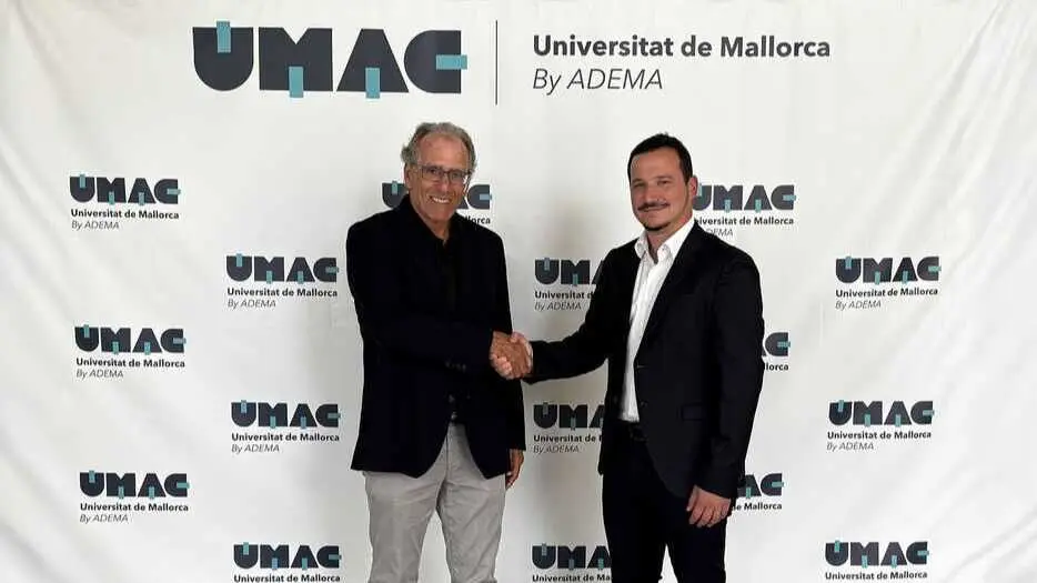 Imagen tras la firma del convenio. (UMAC)
