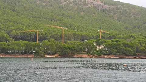 Obras en el Hotel Formentor. Foto: Simon Gibson.