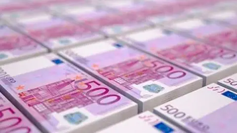 Desde que comenz&oacute; el a&ntilde;o, la p&aacute;gina web del Tesoro ha recibido peticiones de compra de deuda por parte de los particulares por importe de 1.100 millones de euros. (Archivo) 