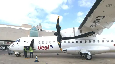 Uno de los aviones turboh&eacute;lice de la aerolinea Uepfly.