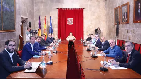 Imagen de la &uacute;ltima reuni&oacute;n de la Mesa del Di&aacute;logo Social.