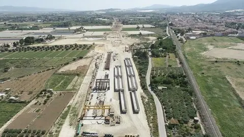  Los proyectos ofrecen una red de ferrocarriles, v&iacute;as navegables interiores y rutas mar&iacute;timas m&aacute;s eficiente, ecol&oacute;gica e inteligente (Archivo). 