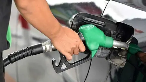  Los precios de los carburantes han influido en la inflaci&oacute;n registrada en julio. (Archivo) 